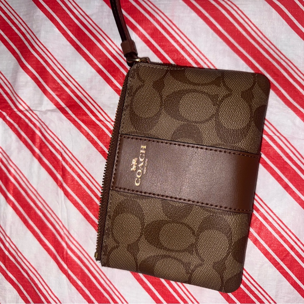 Coach Signature Brown wristlet Wallet
